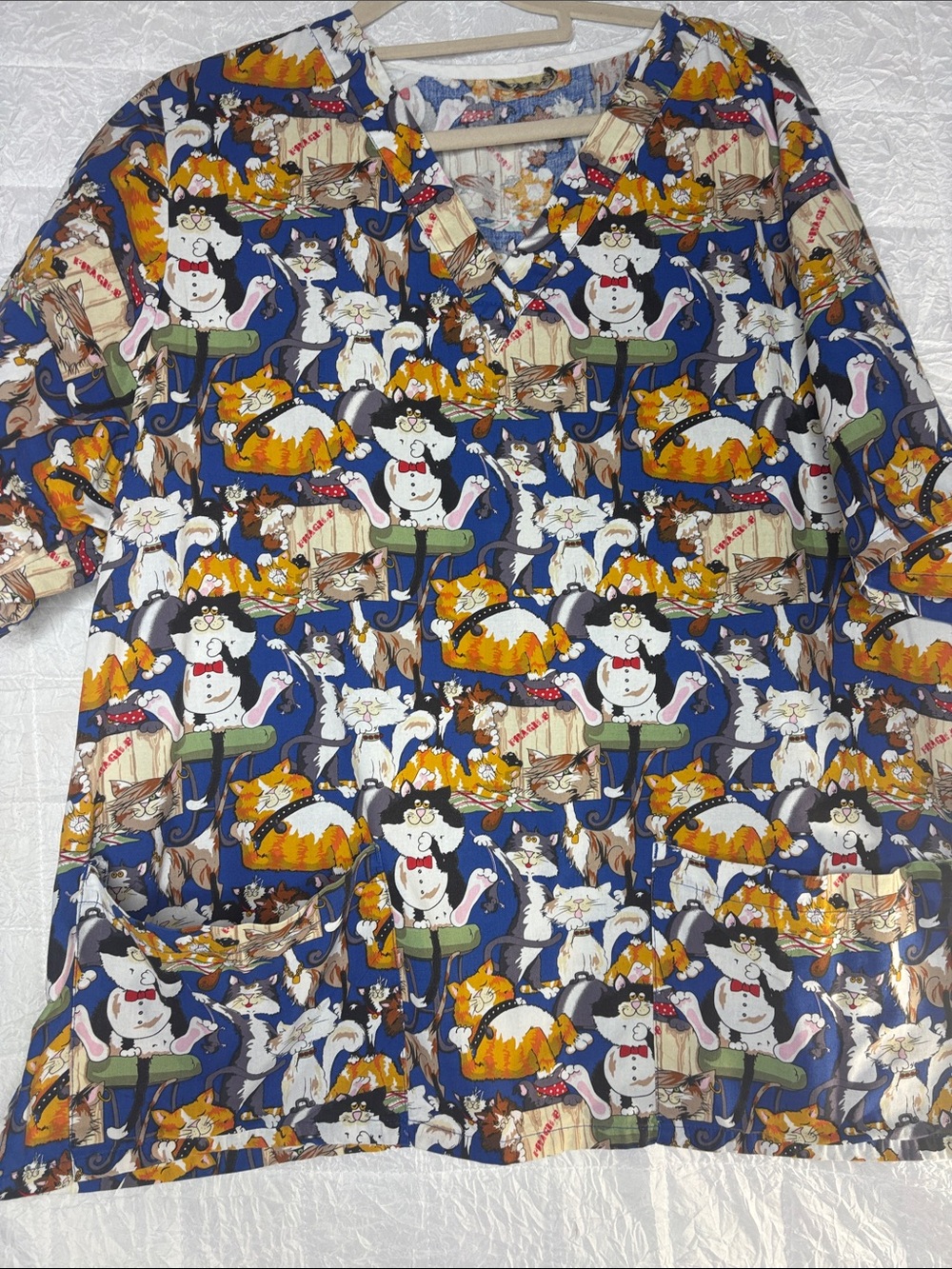 Vintage Cat Print Medical Scrub Top - Cartoon Cats Pattern size xl
